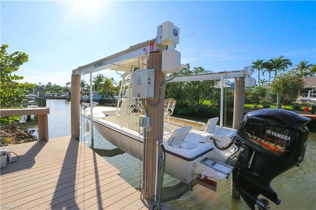 1480 Curlew AVE, Naples, FL 34102