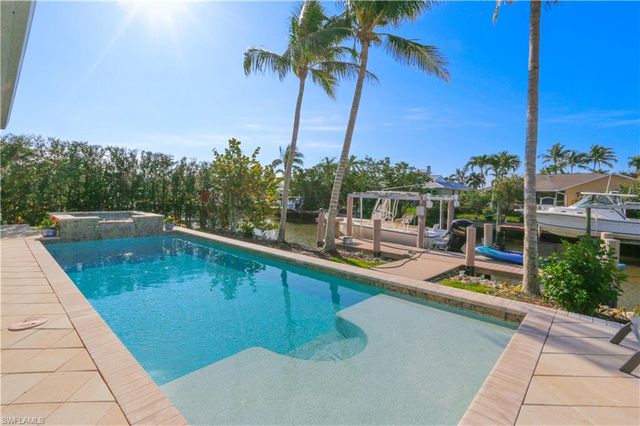 1480 Curlew AVE, Naples, FL 34102