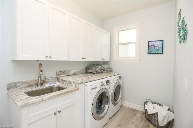 1480 Curlew AVE, Naples, FL 34102