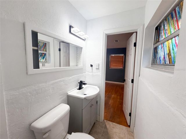 820 E WISCONSIN AVENUE, Deland, FL 32724