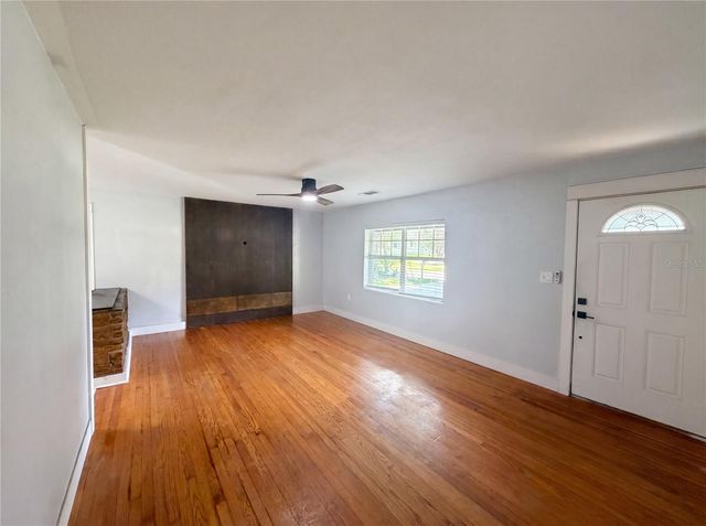 820 E WISCONSIN AVENUE, Deland, FL 32724