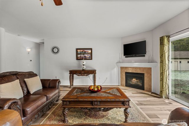 36427 2nd Avenue E, Roy, WA 98580