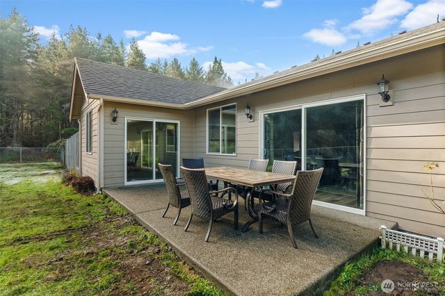 36427 2nd Avenue E, Roy, WA 98580