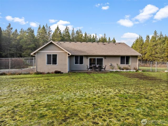 36427 2nd Avenue E, Roy, WA 98580