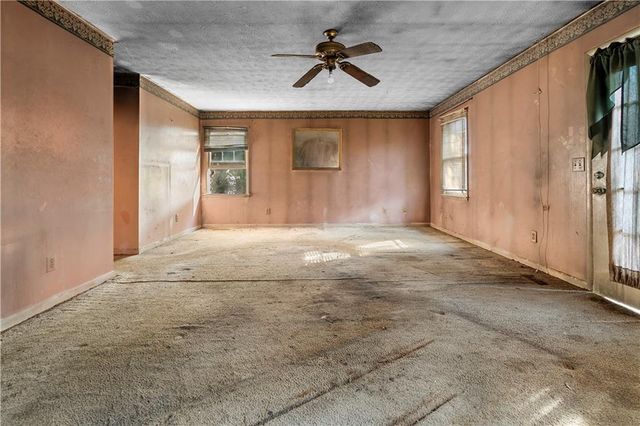111 Candy Circle, Carrollton, GA 30117