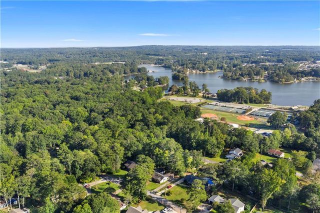 111 Candy Circle, Carrollton, GA 30117