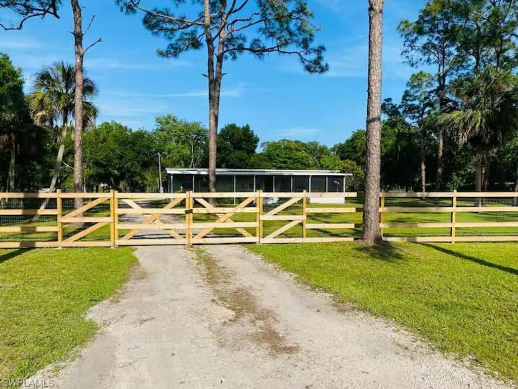5741 Neal RD, FORT MYERS, FL 33905 — photo 3