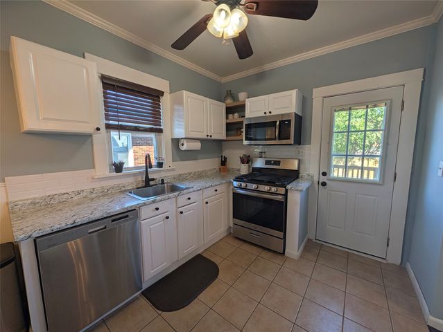 912 W 23RD Street, Erie, PA 16502