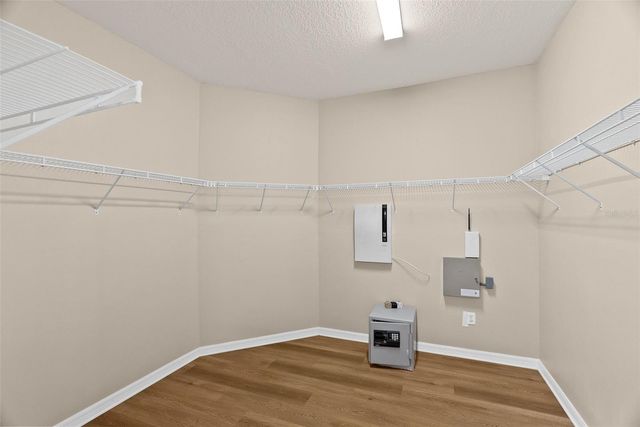 5015 SKY BLUE DRIVE, Lutz, FL 33558