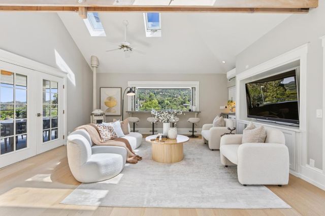145 Central Avenue, Los Gatos, CA 95030