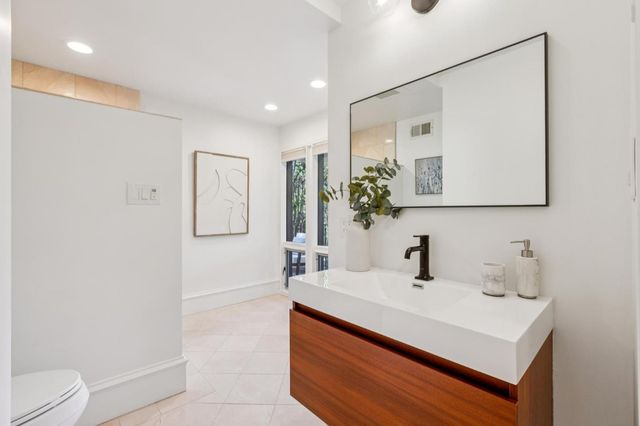145 Central Avenue, Los Gatos, CA 95030