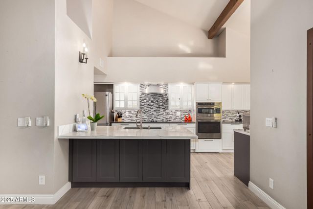 10303 E CARON Street, Scottsdale, AZ 85258