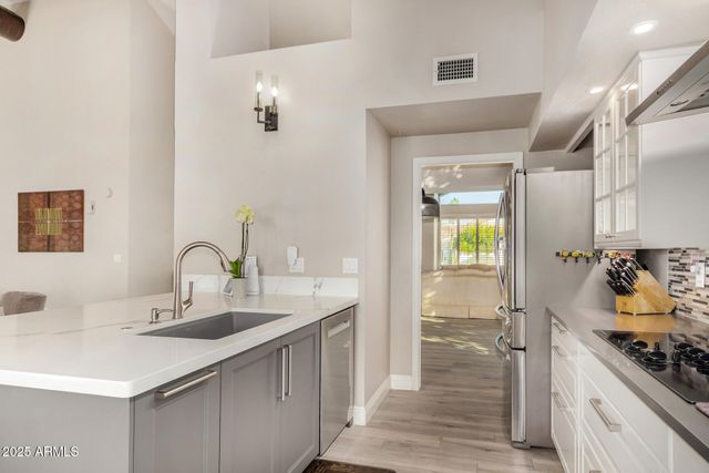 10303 E CARON Street, Scottsdale, AZ 85258