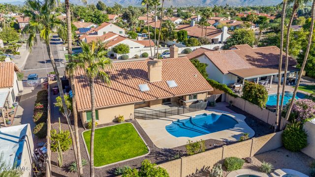 10303 E CARON Street, Scottsdale, AZ 85258