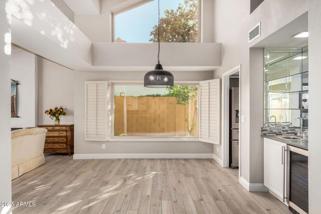 10303 E CARON Street, Scottsdale, AZ 85258