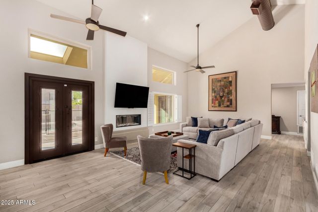 10303 E CARON Street, Scottsdale, AZ 85258