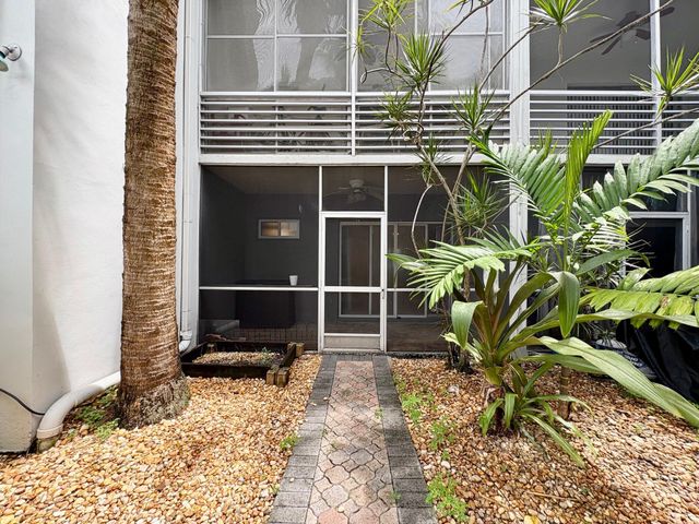 1535 SE 15th Street 109, Fort Lauderdale, FL 33316