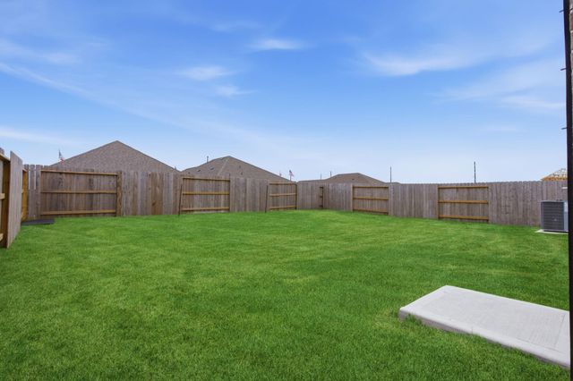 13322 Hayden Peak Drive, Iowa Colony, TX 77583