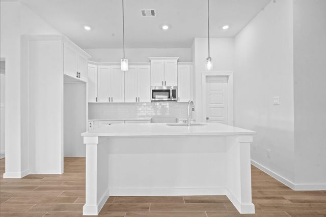 13322 Hayden Peak Drive, Iowa Colony, TX 77583