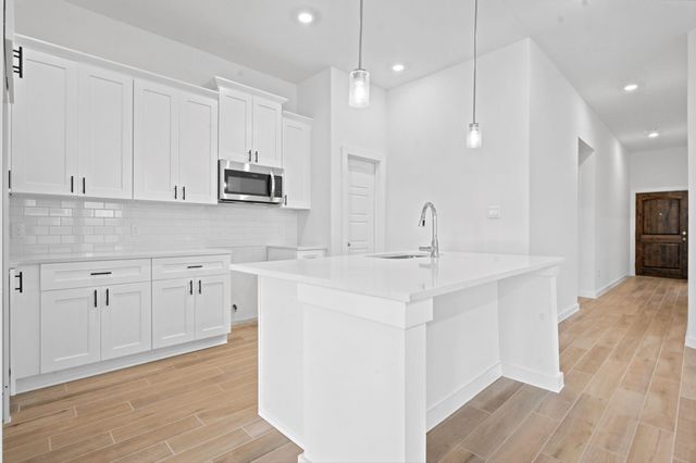 13322 Hayden Peak Drive, Iowa Colony, TX 77583