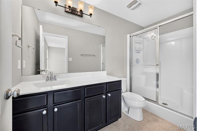 136 Katiemist Drive, St Peters, MO 63376