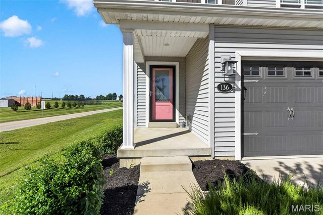 136 Katiemist Drive, St Peters, MO 63376