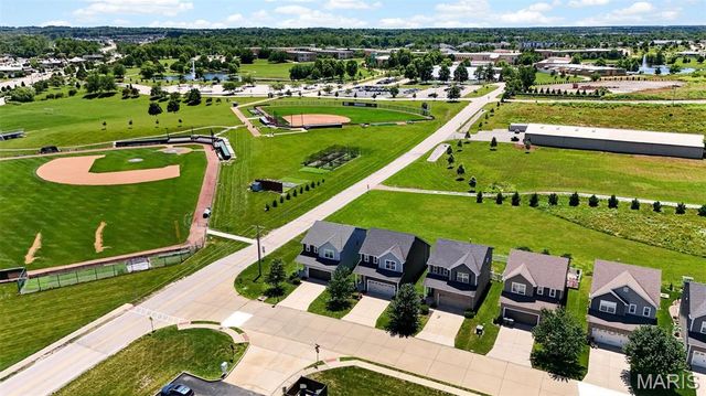 136 Katiemist Drive, St Peters, MO 63376