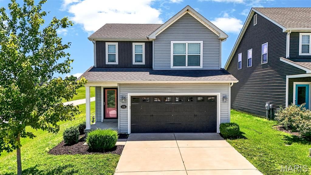 136 Katiemist Drive, St Peters, MO 63376