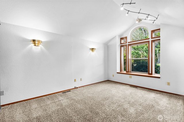 1404 38th Lane NE, Olympia, WA 98506