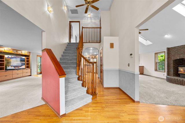 1404 38th Lane NE, Olympia, WA 98506