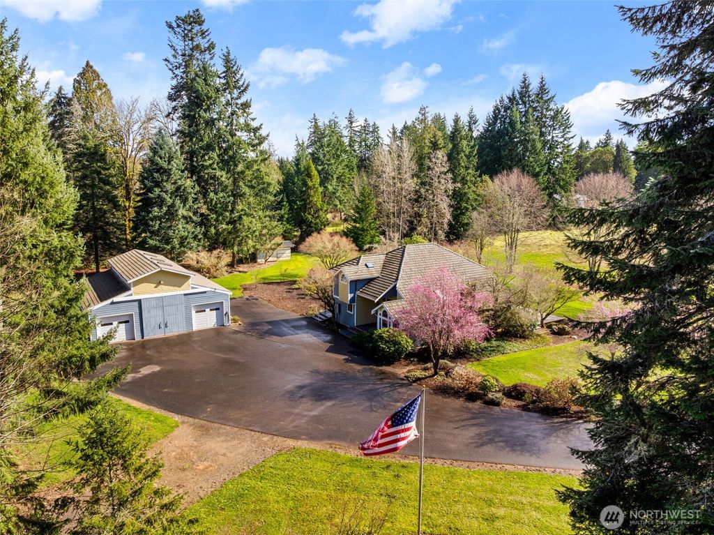 1404 38th Lane NE, Olympia, WA 98506