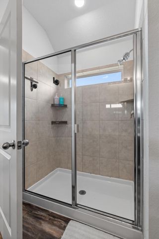 522 Hendelson LN, Hutto, TX 78634