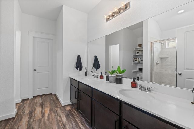 522 Hendelson LN, Hutto, TX 78634