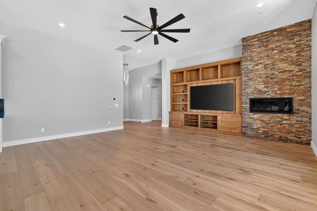 2561 Capetanios Dr, El Dorado Hills, CA 95762