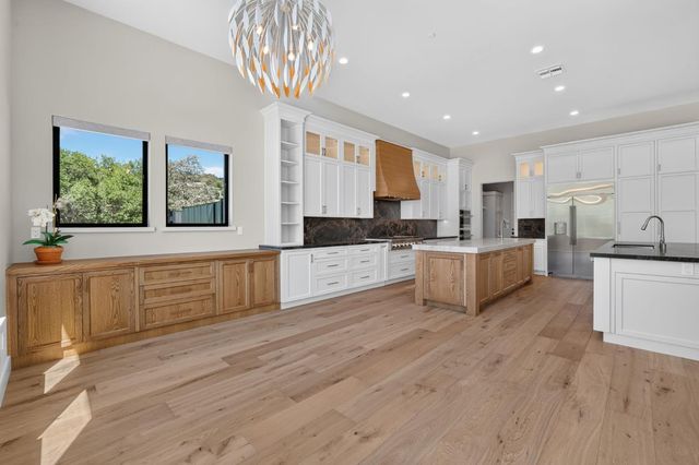 2561 Capetanios Dr, El Dorado Hills, CA 95762