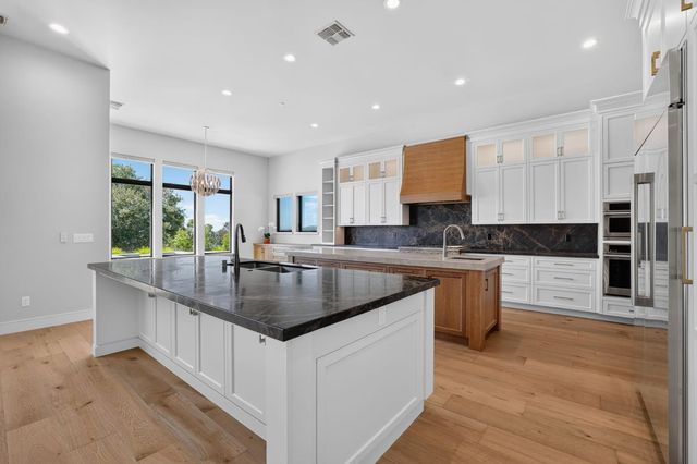 2561 Capetanios Dr, El Dorado Hills, CA 95762