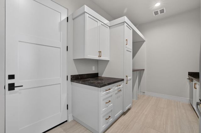 2561 Capetanios Dr, El Dorado Hills, CA 95762
