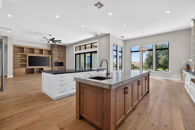 2561 Capetanios Dr, El Dorado Hills, CA 95762