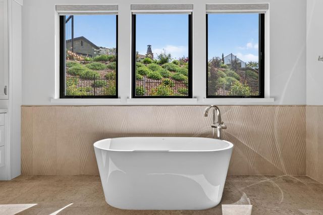 2561 Capetanios Dr, El Dorado Hills, CA 95762