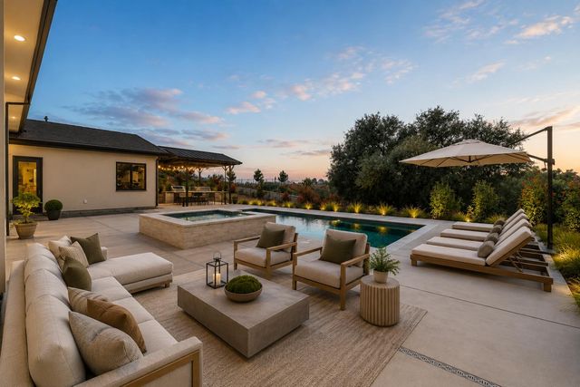 2561 Capetanios Dr, El Dorado Hills, CA 95762