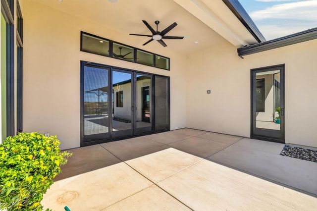 2561 Capetanios Dr, El Dorado Hills, CA 95762