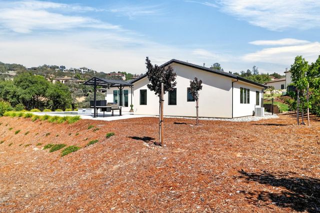 2561 Capetanios Dr, El Dorado Hills, CA 95762