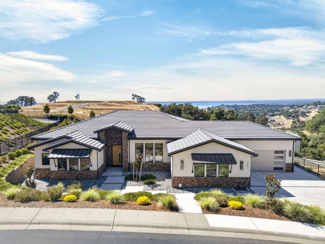 2561 Capetanios Dr, El Dorado Hills, CA 95762
