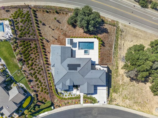 2561 Capetanios Dr, El Dorado Hills, CA 95762