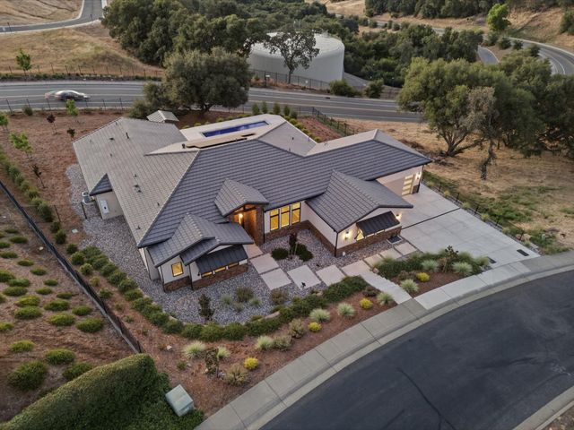 2561 Capetanios Dr, El Dorado Hills, CA 95762