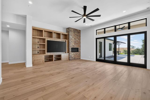 2561 Capetanios Dr, El Dorado Hills, CA 95762