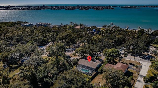 2015 PARK STREET N, St Petersburg, FL 33710