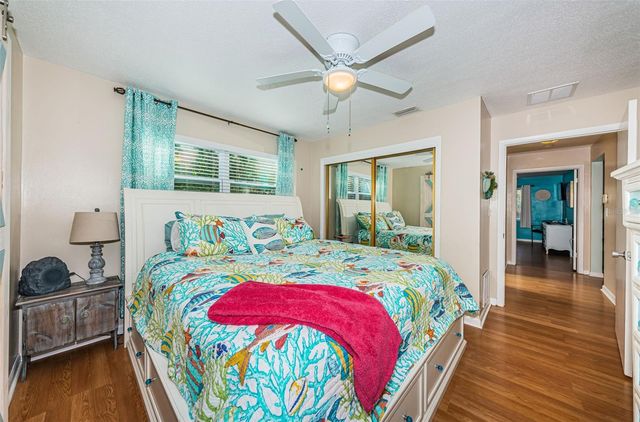 2015 PARK STREET N, St Petersburg, FL 33710