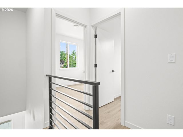 4690 N Congress Ave, Portland, OR 97217