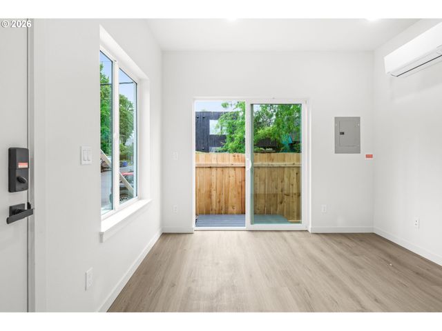 4690 N Congress Ave, Portland, OR 97217